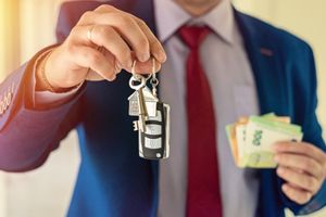 Naudas aizdevums pret auto ķīlu